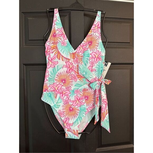 Member's Mark Family Swim Ladies One-Piece Swimsuit - Picture 2 of 6